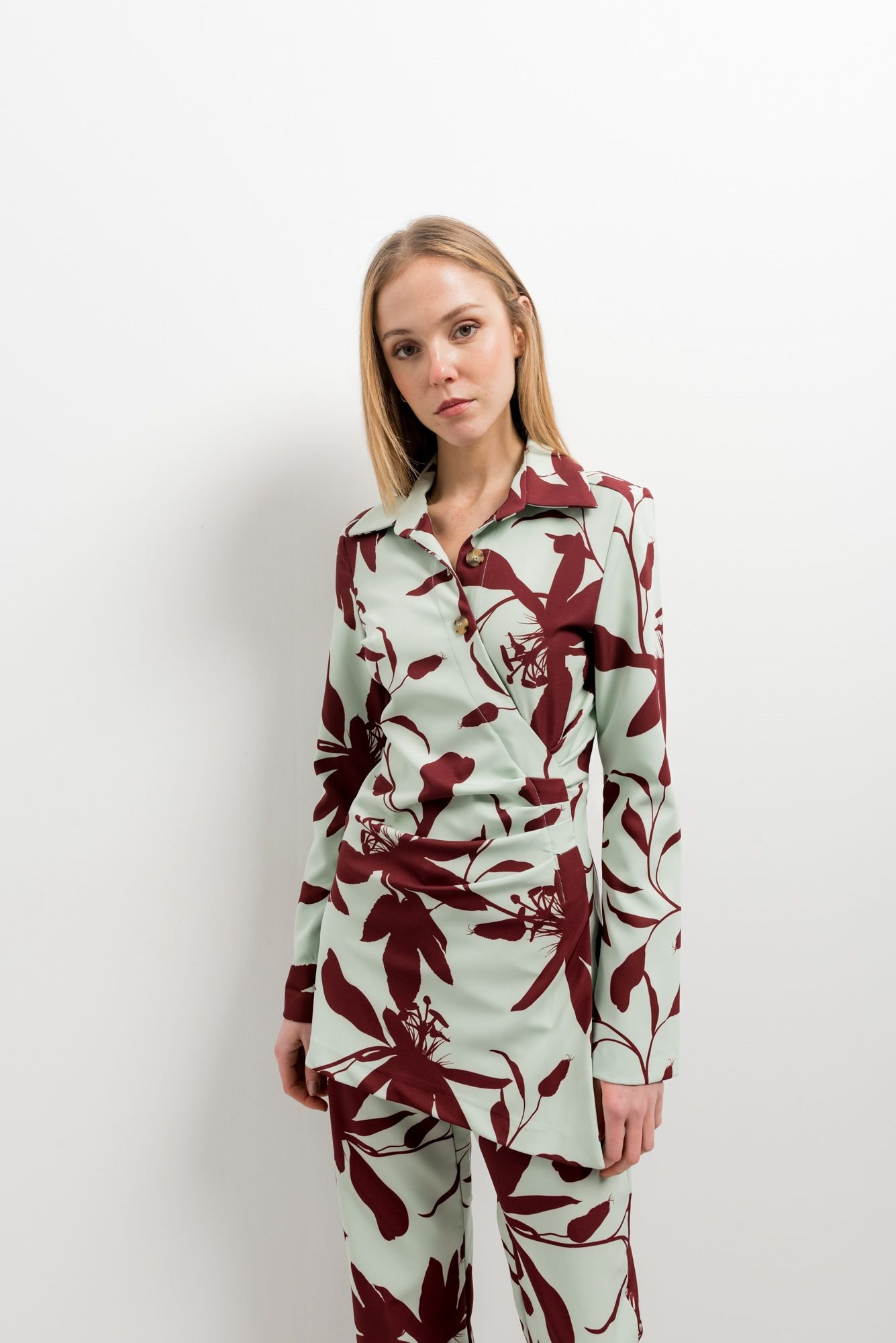 PANTALÓN ESTAMPADO FLORAL - Imagen 2