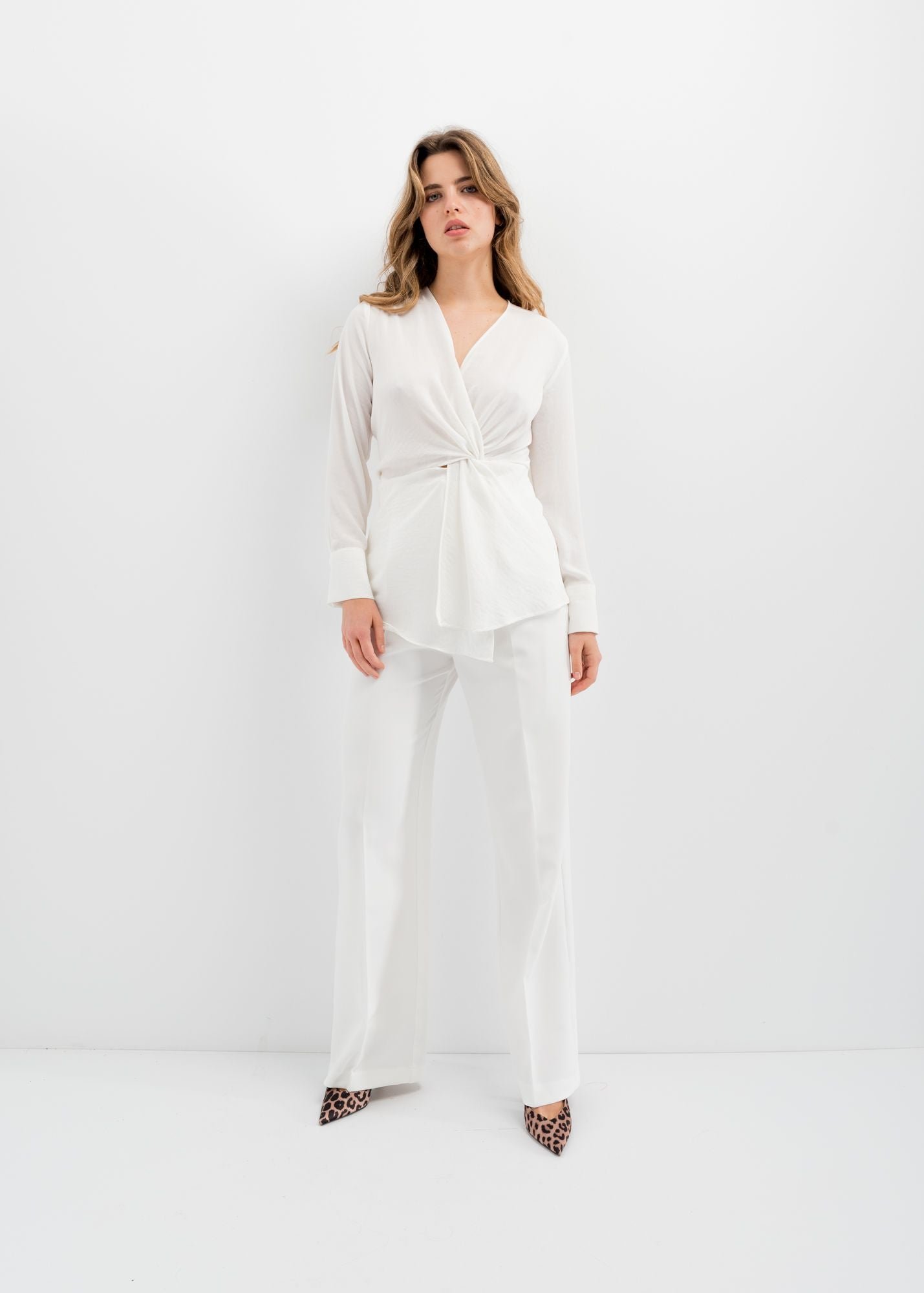 BLUSA TEXTURA NUDO - Imagen 2