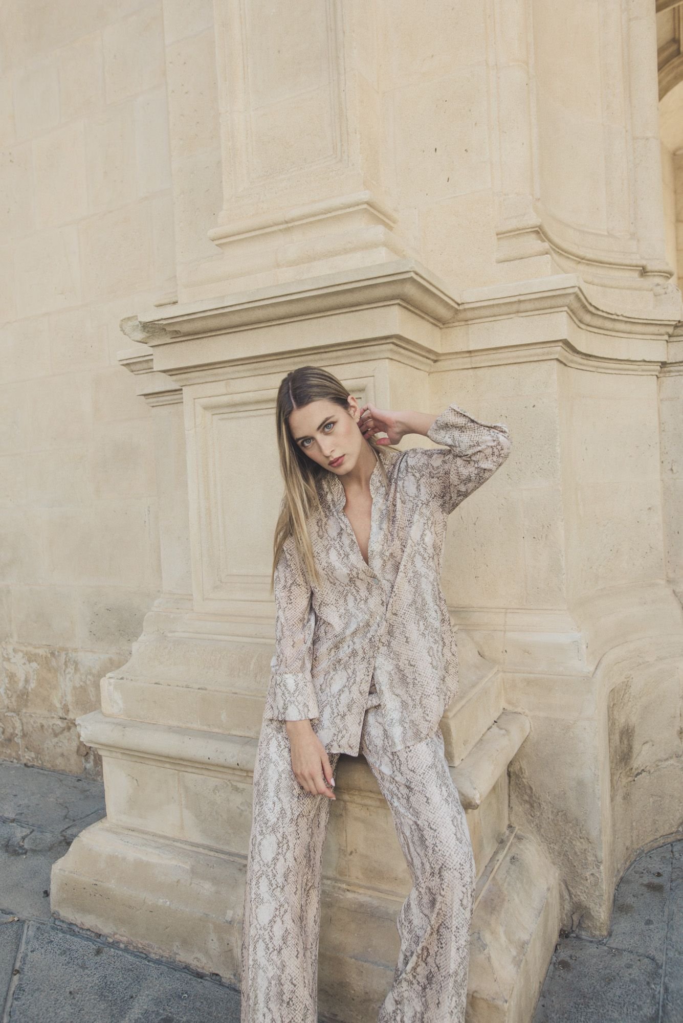 PANTALÓN ESTAMPADO ANIMAL - Imagen 4