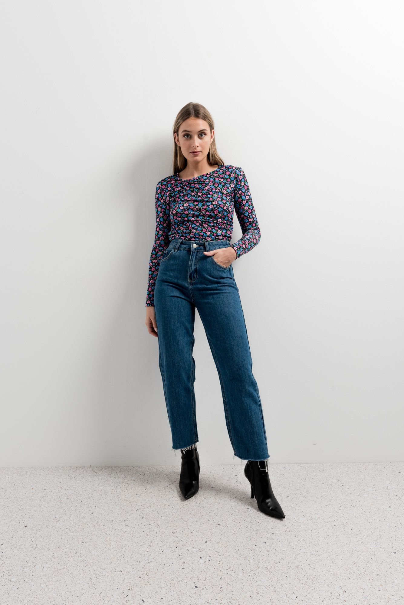 CAMISETA ASIMETRICA ESTAMPADA - Imagen 2