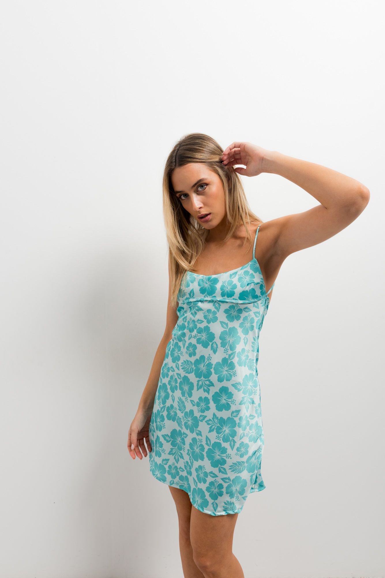 VESTIDO ESTAMPADO SATINADO - Imagen 2