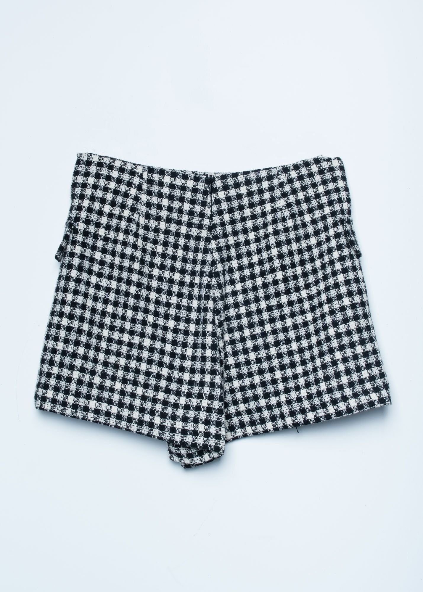 SHORT CON SOBREFALDA - Imagen 4