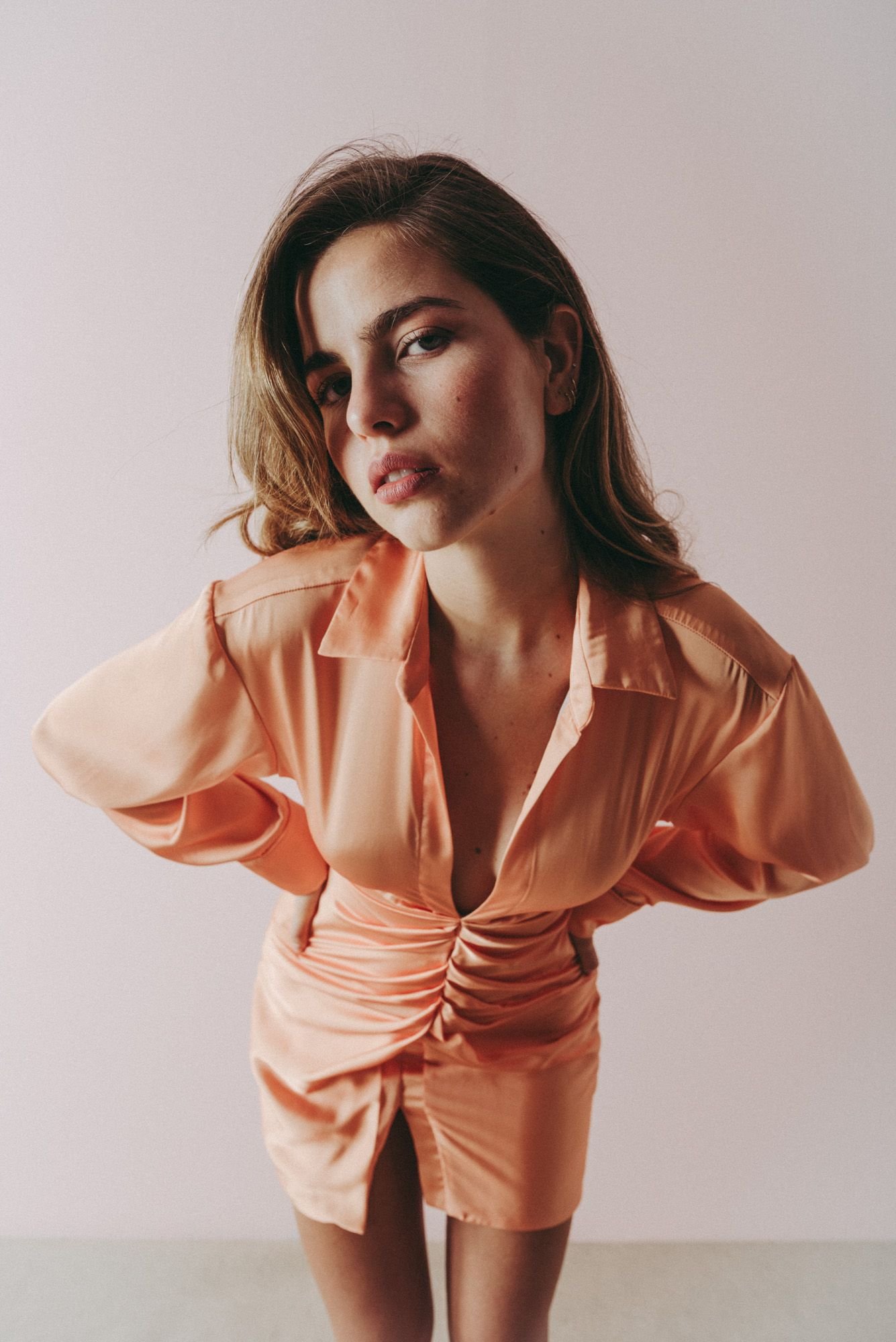 VESTIDO MINI SATINADO - Imagen 3