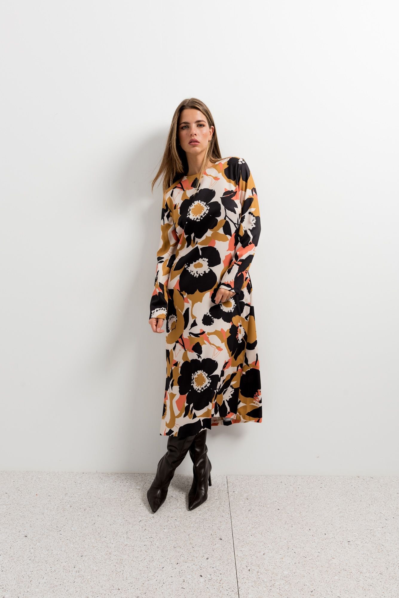 VESTIDO MIDI ESTAMPADO FLORAL - Imagen 2