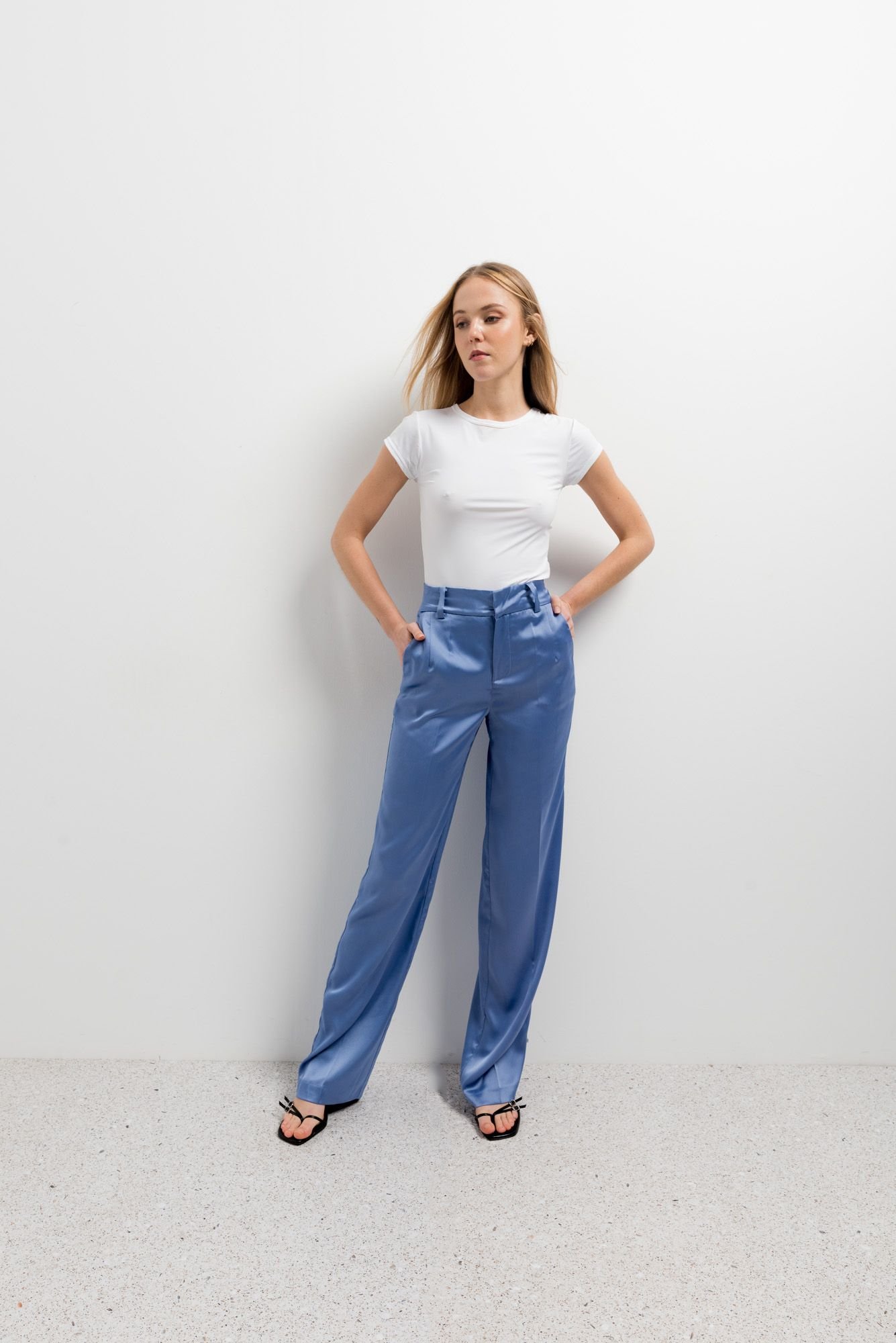 PANTALÓN SATINADO RECTO - Imagen 2