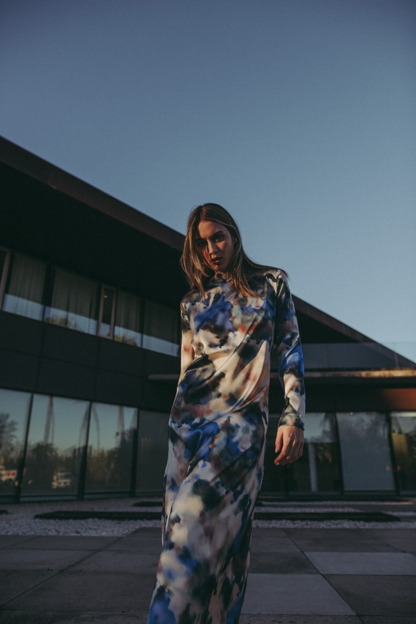 VESTIDO MIDI ESTAMPADO - Imagen 4