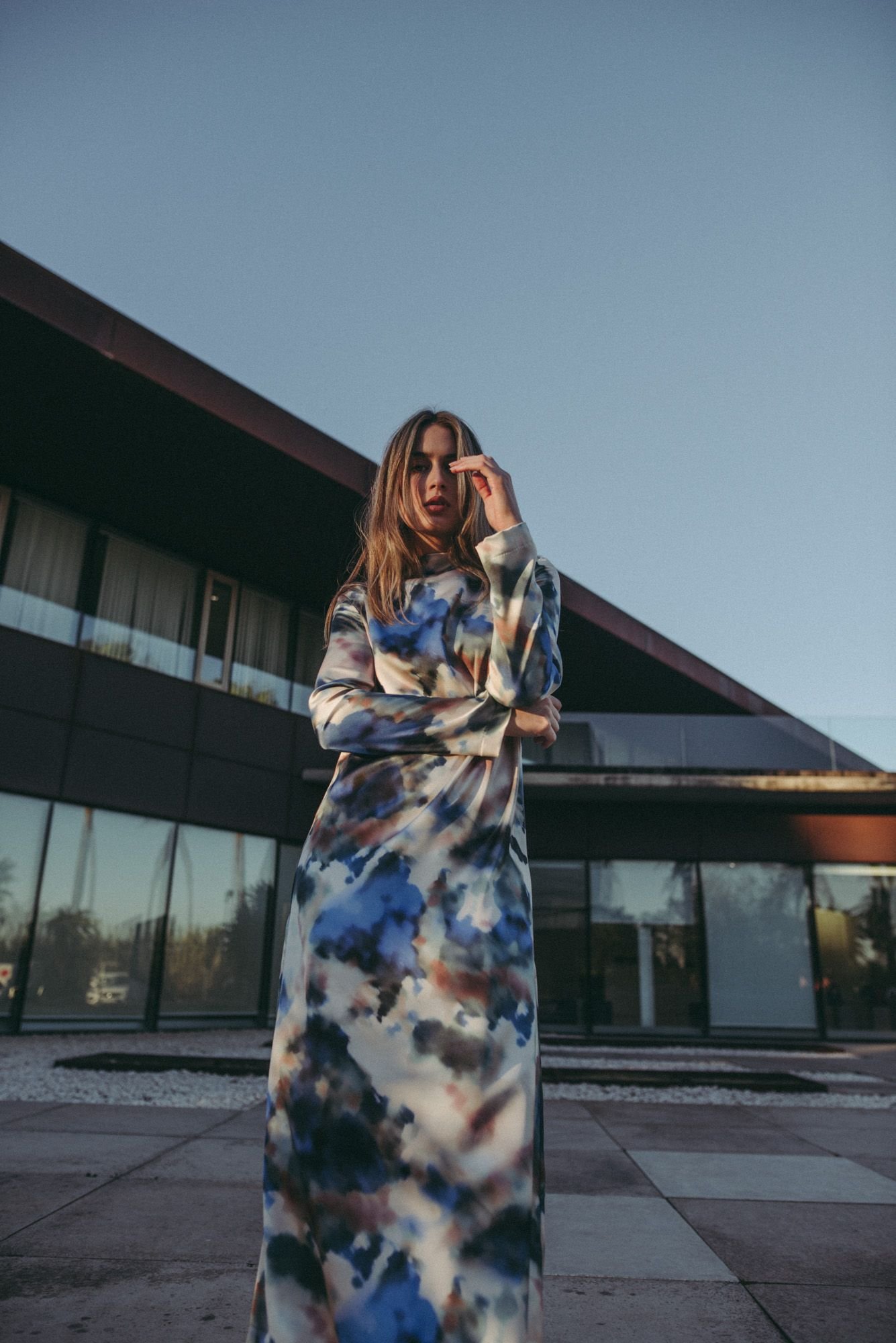 VESTIDO MIDI ESTAMPADO - Imagen 3