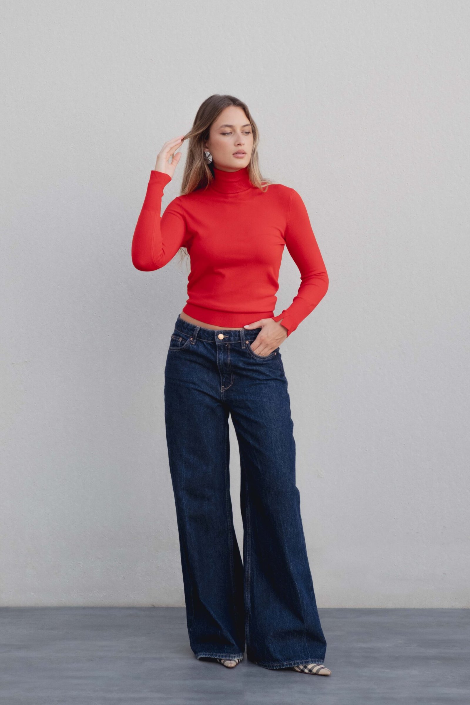 JERSEY BÁSICO PUNTO CUELLO SUBIDO