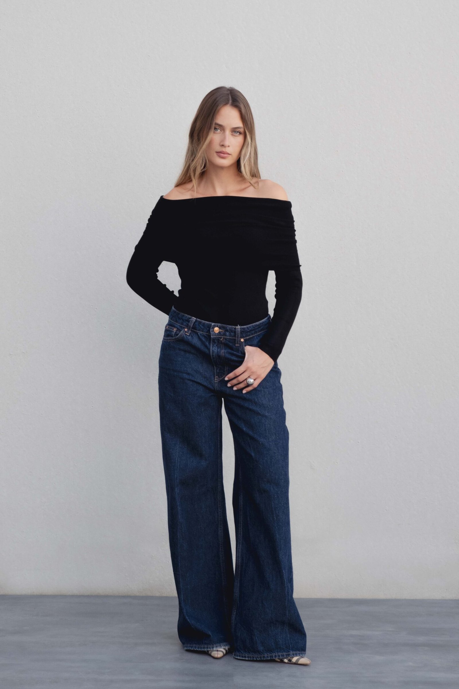 JERSEY PUNTO HOMBROS DESCUBIERTOS - Imagen 3