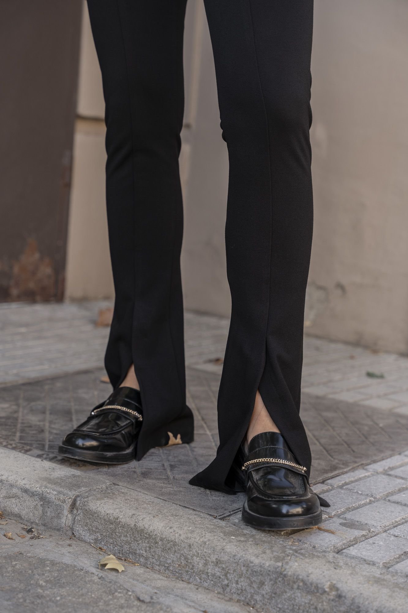 LEGGINGS FLARE ABERTURA - Imagen 2