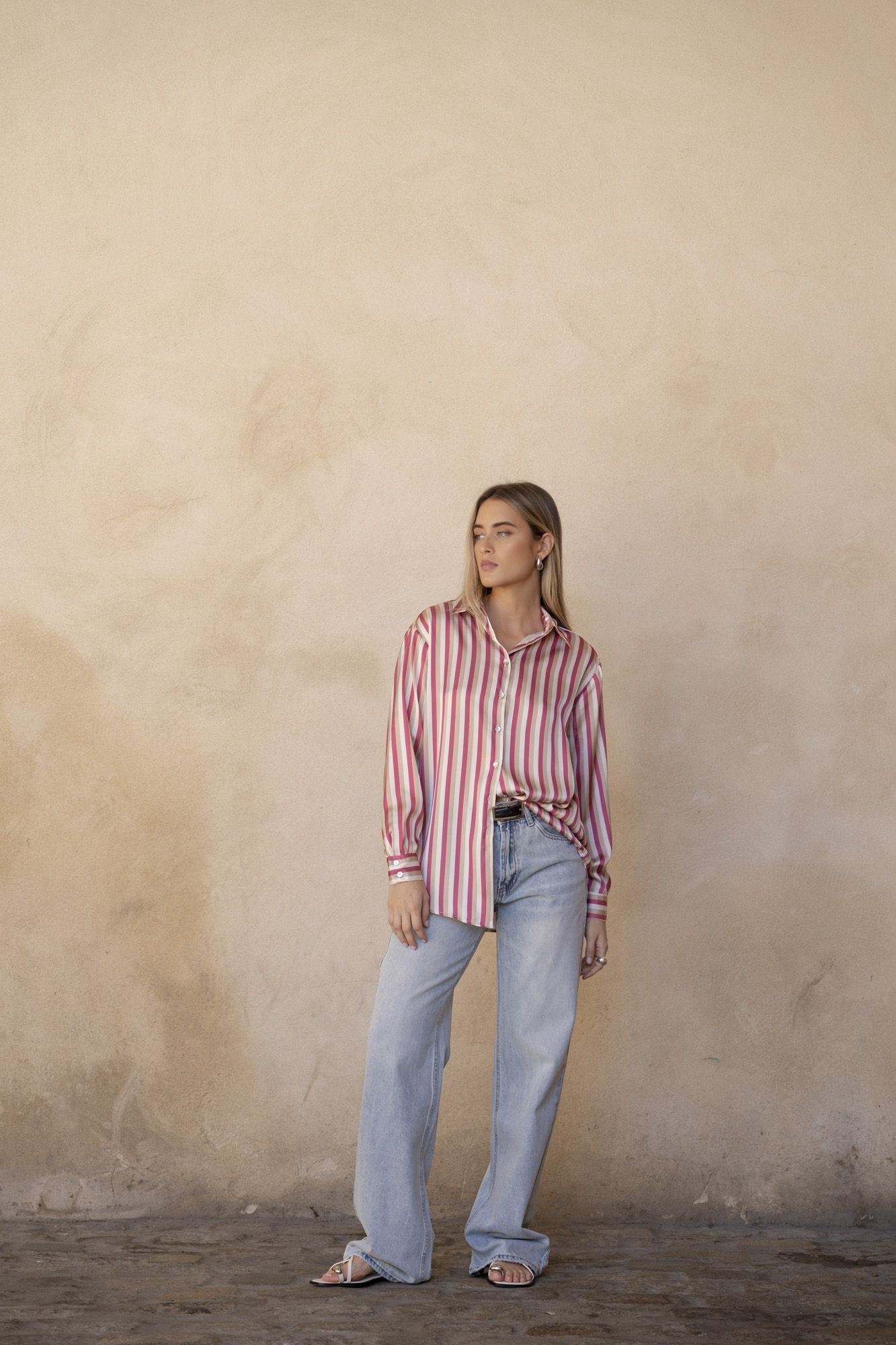 CAMISA SATINADA ESTAMPADA - Imagen 2