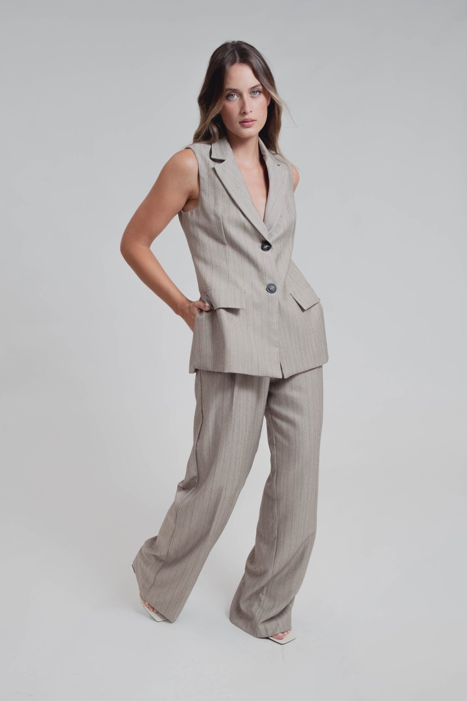 CHALECO RAYA DIPLOMÁTICA - Imagen 4