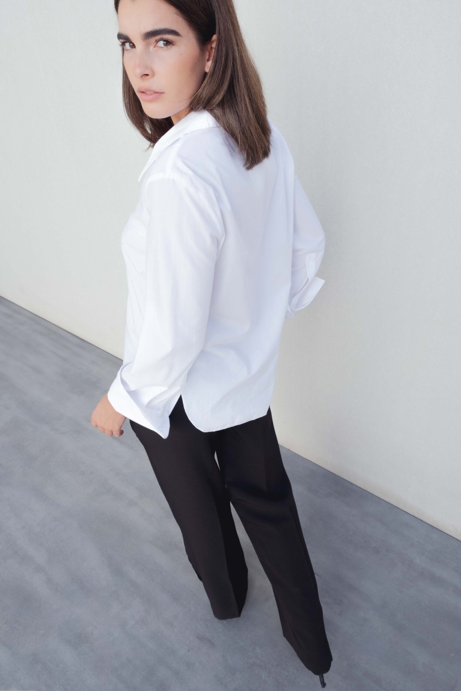 PANTALÓN BOTÓN PLATEADO - Imagen 5