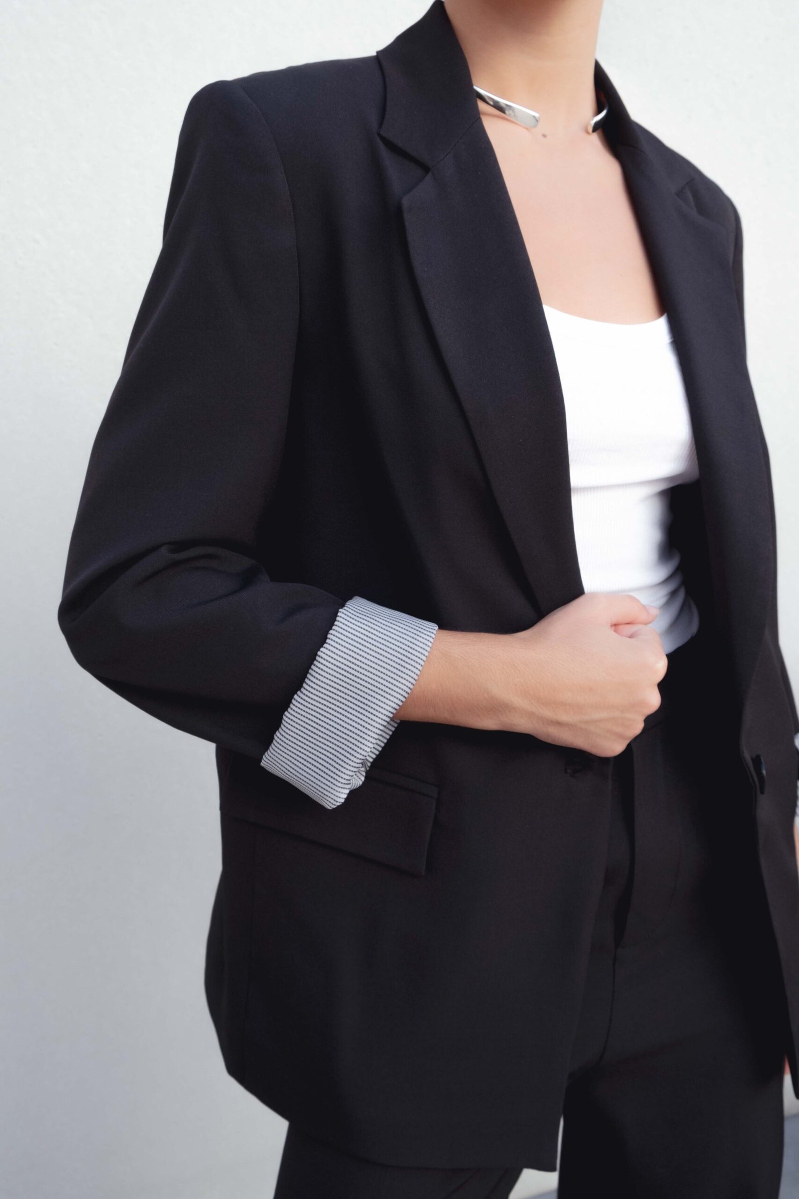 PANTALÓN ANCHO PINZAS