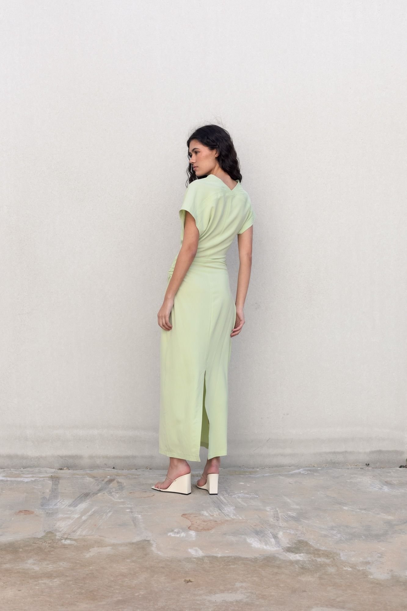 VESTIDO MIDI FRUNCES - Imagen 8