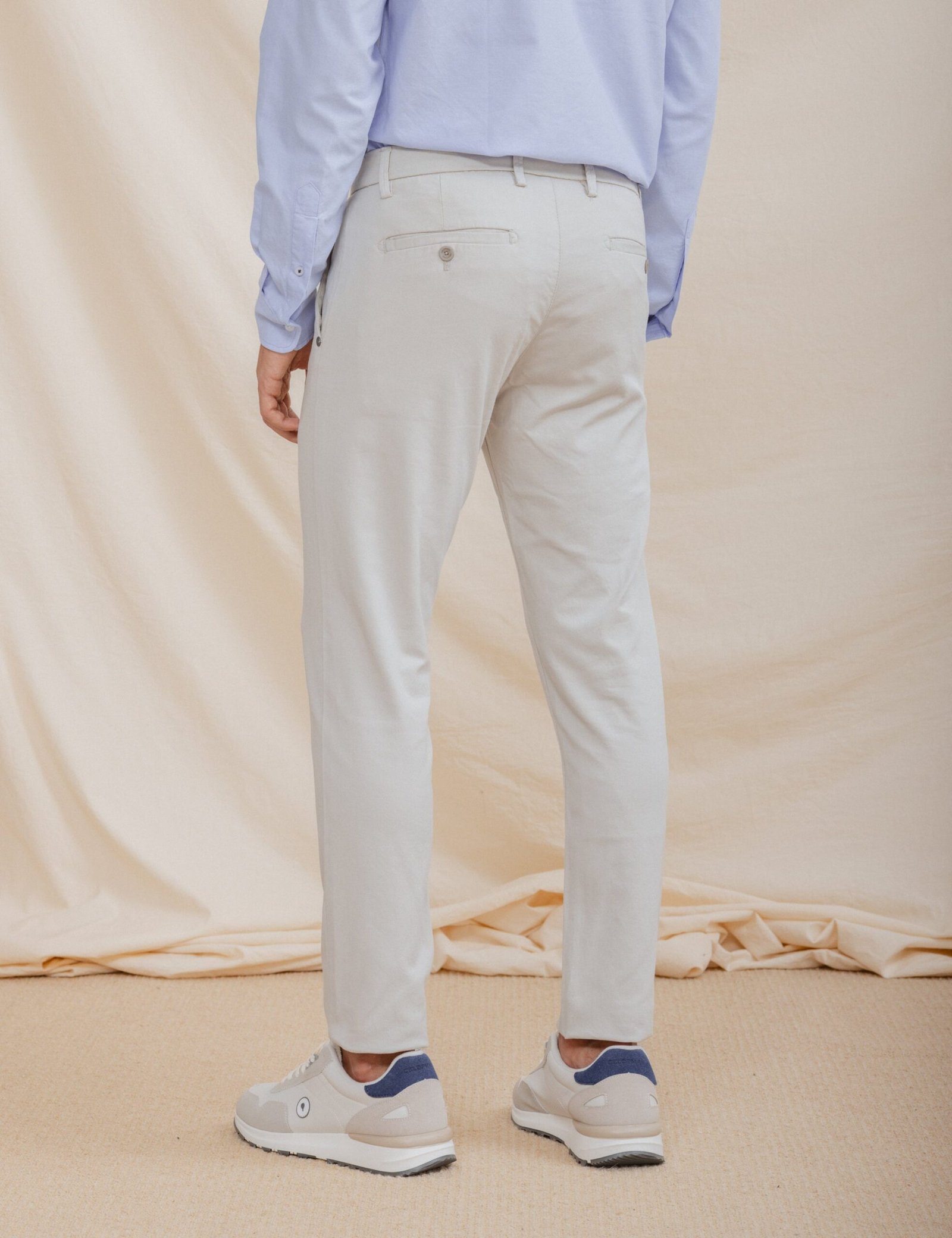 PANTALÓN CASUAL DE VESTIR BEIGE - Imagen 4