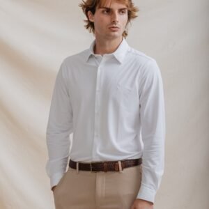 CAMISA ELÁSTICA BLANCA CON VARILLA