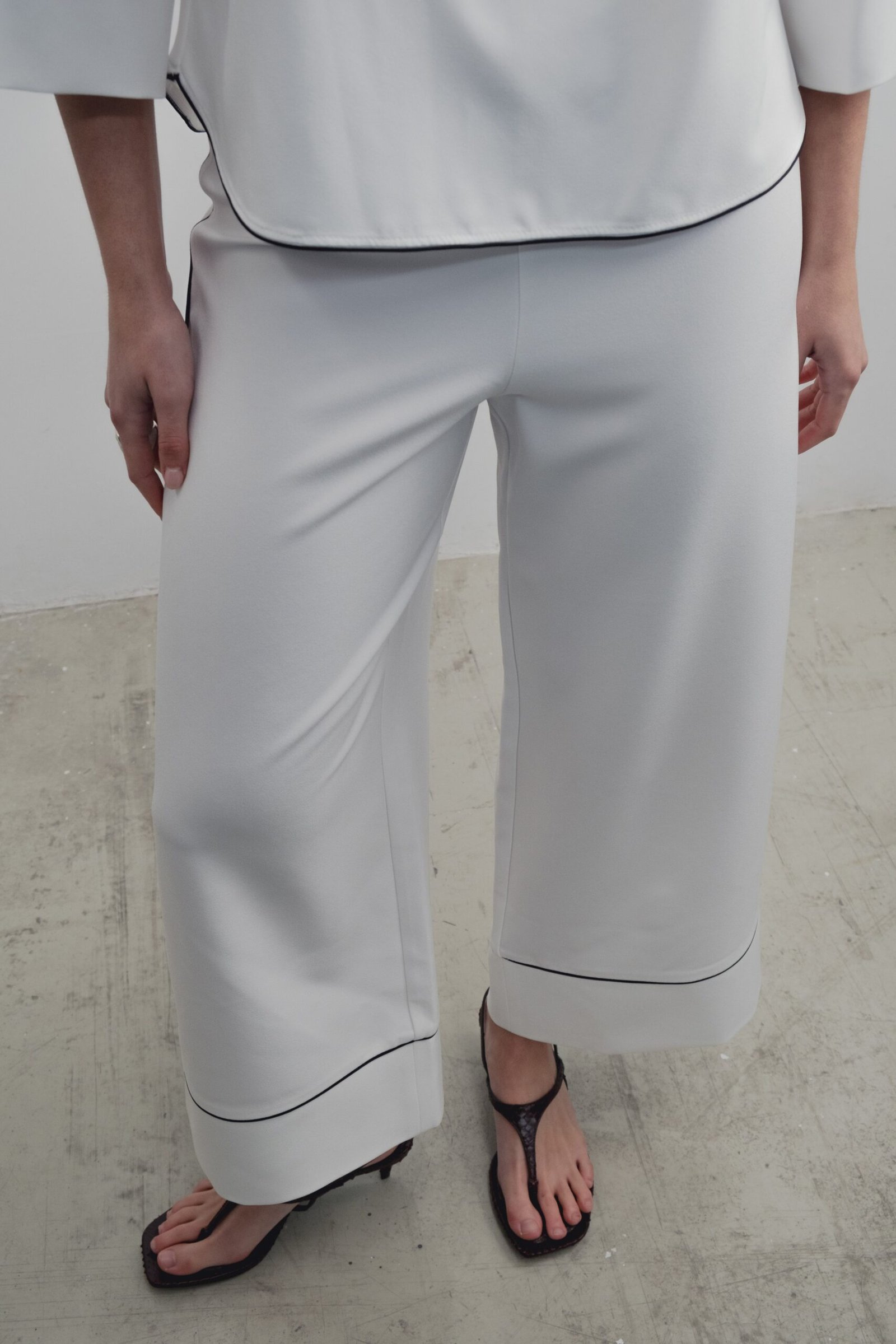 PANTALÓN CULOTTE VIVOS CONTRASTE - Imagen 4