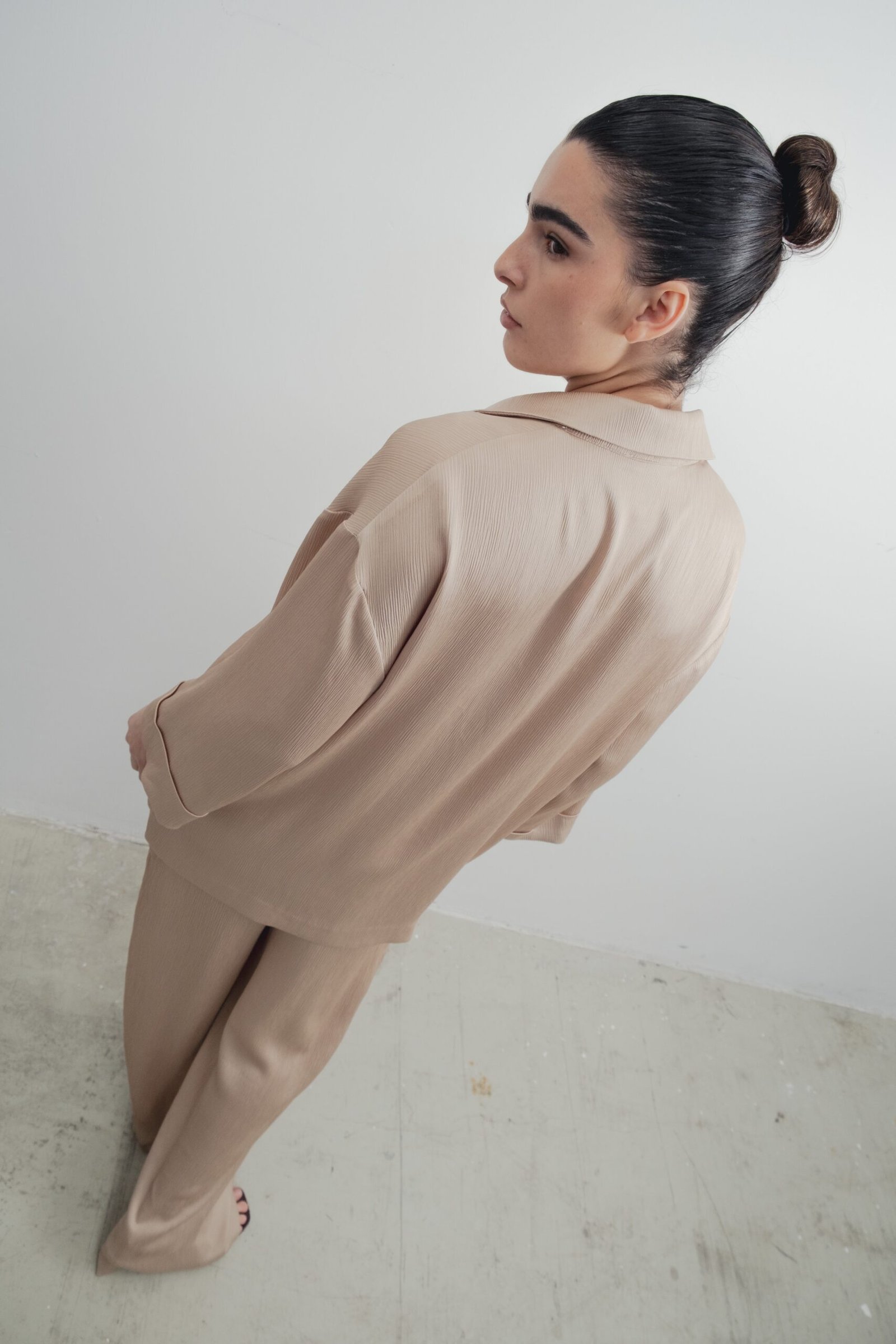 PANTALÓN FLUIDO SATINADO