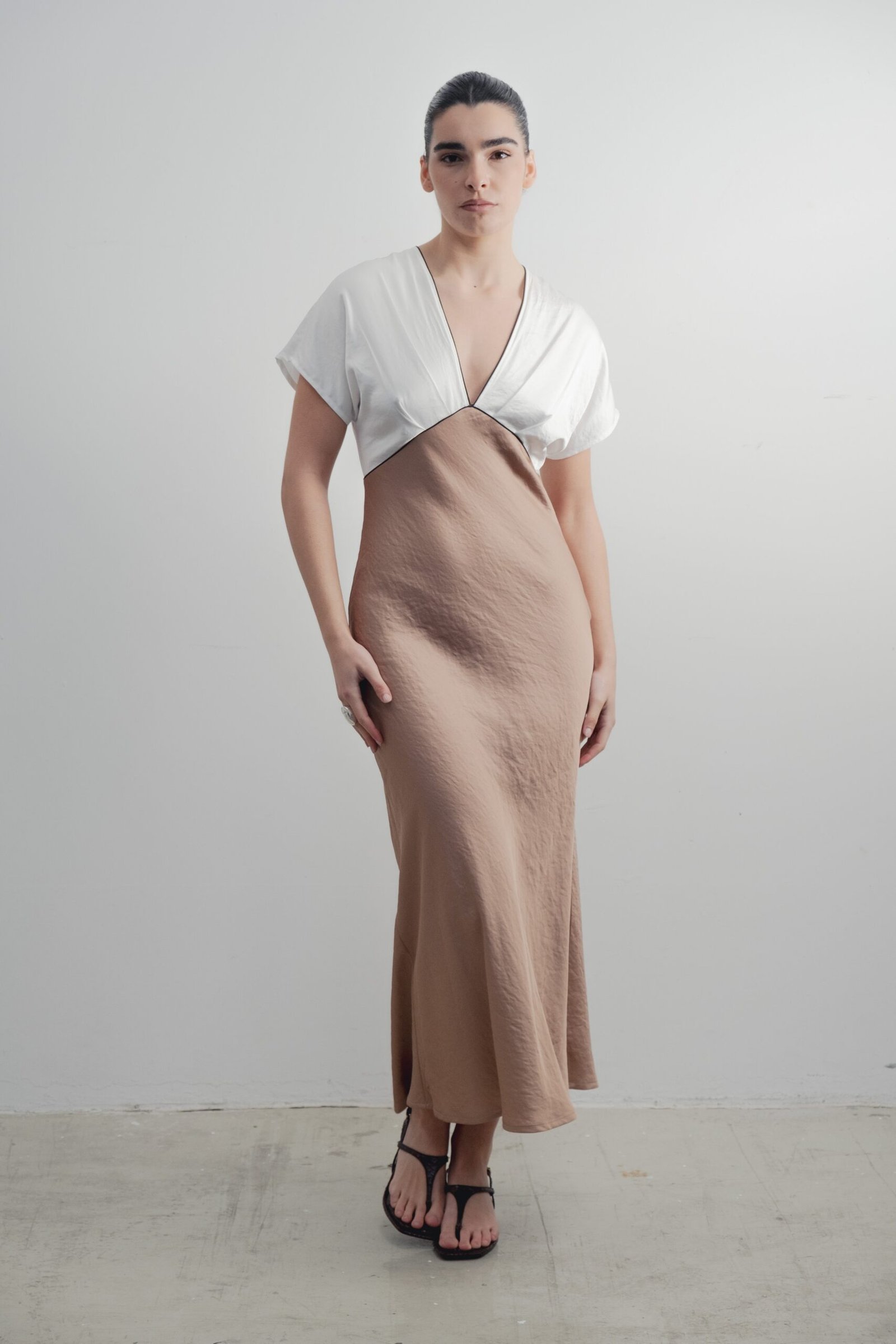 VESTIDO SATINADO VIVOS CONTRASTE - Imagen 2