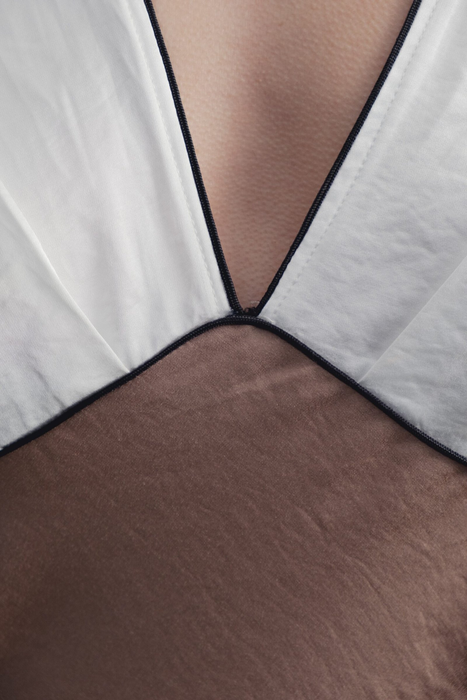 VESTIDO SATINADO VIVOS CONTRASTE - Imagen 5