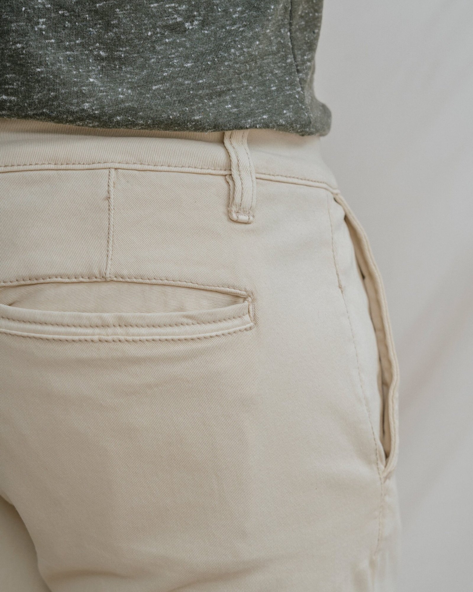 PANTALÓN CHINO SKINNY CROPPED BEIGE - Imagen 3