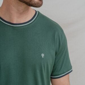 CAMISETA VERDE BÁSICA RIBETE